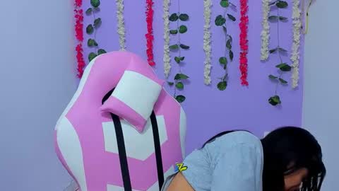 Snapshot of bratz_evans chatting on 19, 1, 2025 bratz_evans online show from 19, 1, 2025