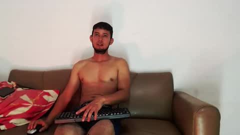 Snapshot of braxel93 chatting on 5, 3, 2026 Braxel online show from 5, 3, 2026