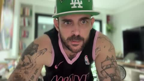 LostAndFoundinBrazil online show from 23, 12, 2025