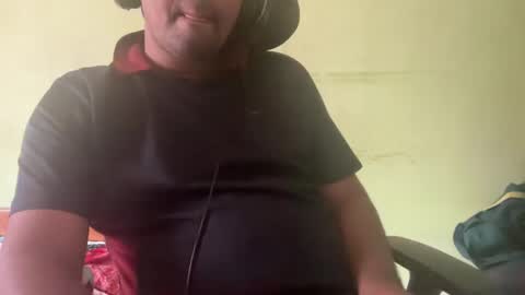 Snapshot of brazzerslover chatting on 19, 2, 2025 dont tell me u like to see me if you cant follow me online show from 19, 2, 2025