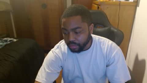 Breadw1nnah online show from 1, 1, 2025