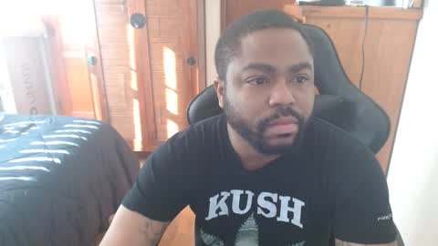 Breadw1nnah online show from 1, 1, 2025