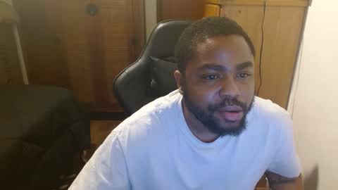 Breadw1nnah online show from 9, 1, 2025