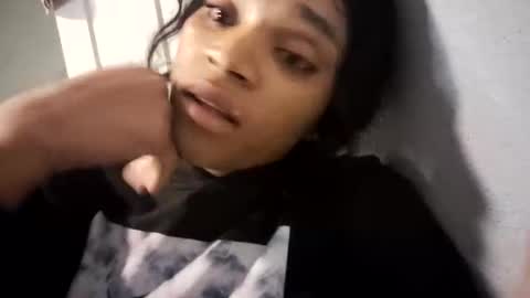 Snapshot of breatheoffreshpussy chatting on 1, 11, 2025 BeautifulDisasterxxx online show from 1, 11, 2025