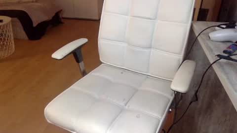 Snapshot of breezydicks chatting on 8, 11, 2025 breezydicks online show from 8, 11, 2025