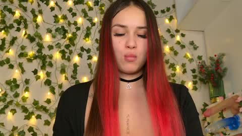 Snapshot of brenda_m00n chatting on 5, 1, 2025 Brenda online show from 5, 1, 2025