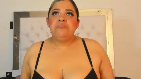 Snapshot of brenda_maz chatting on 18, 12, 2025 Brenda online show from 18, 12, 2025