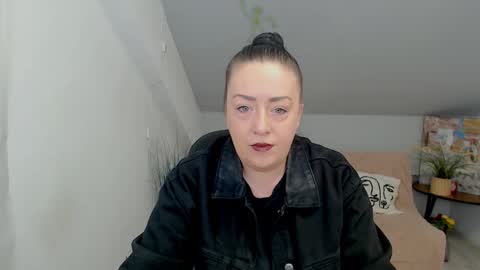 Snapshot of brenda_skye chatting on 4, 11, 2025 Brenda Skye online show from 4, 11, 2025