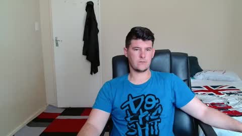 Snapshot of brendansexyboy098754 chatting on 6, 11, 2025 ask me lol online show from 6, 11, 2025