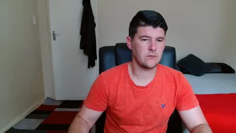 Snapshot of brendansexyboy098754 chatting on 11, 11, 2025 ask me lol online show from 11, 11, 2025