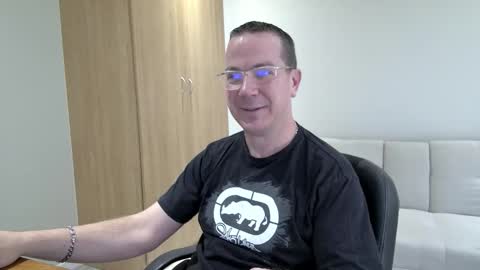 Brett online show from 19, 9, 2025