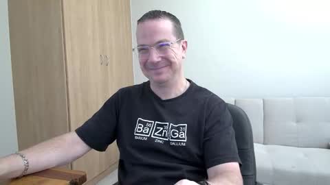 Snapshot of brettdj chatting on 23, 12, 2025 Brett online show from 23, 12, 2025