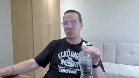 Snapshot of brettdj chatting on 2, 2, 2026 Brett online show from 2, 2, 2026