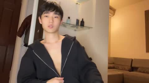 Snapshot of brian_stars chatting on 26, 11, 2025 Brian boy online show from 26, 11, 2025