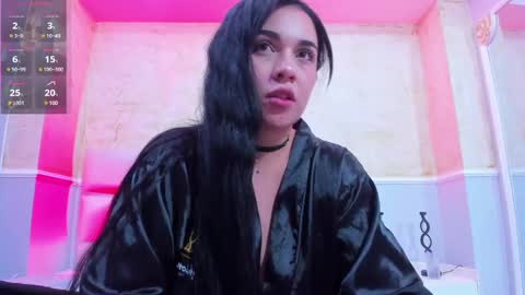     online show from 30, 1, 2025