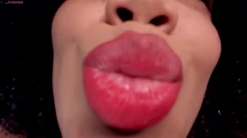  Briana  online show from 31, 10, 2025