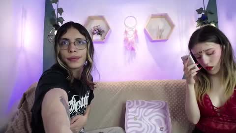 Snapshot of briarandblair chatting on 4, 12, 2024 briarandblair online show from 4, 12, 2024