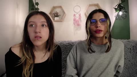 Snapshot of briarandblair chatting on 21, 1, 2025 briarandblair online show from 21, 1, 2025