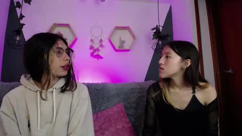 Snapshot of briarandblair chatting on 10, 2, 2025 briarandblair online show from 10, 2, 2025