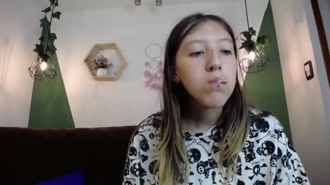 Snapshot of briarandblair chatting on 13, 2, 2025 briarandblair online show from 13, 2, 2025