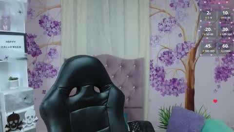 DAYANNA online show from 18, 10, 2025