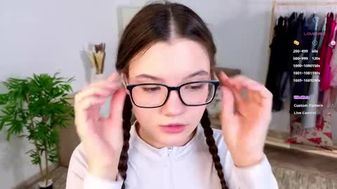 Megan online show from 13, 4, 2026