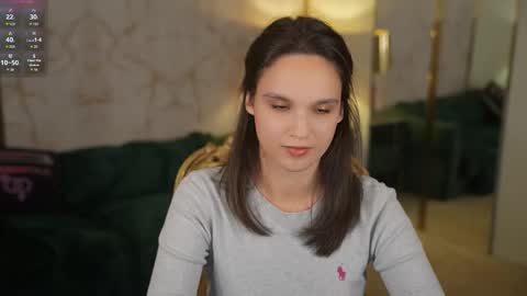 Snapshot of bright_diamonds_054 chatting on 28, 10, 2025 Diamonds Girls online show from 28, 10, 2025