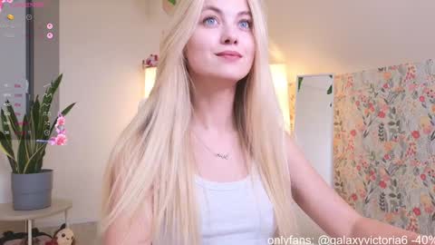 Snapshot of brilliantvictoria chatting on 2, 11, 2025 Vi. online show from 2, 11, 2025