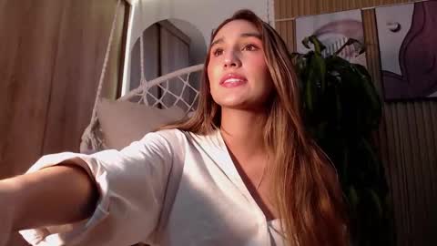 Snapshot of brinna_ev chatting on 21, 10, 2025 B R I N N A online show from 21, 10, 2025