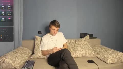 Snapshot of bristlebback chatting on 8, 2, 2025 bristlebback online show from 8, 2, 2025