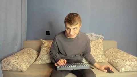 Snapshot of bristlebback chatting on 19, 10, 2025 bristlebback online show from 19, 10, 2025