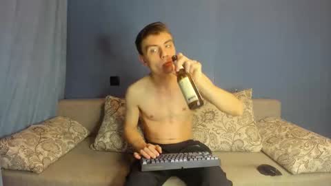 Snapshot of bristlebback chatting on 25, 10, 2025 bristlebback online show from 25, 10, 2025