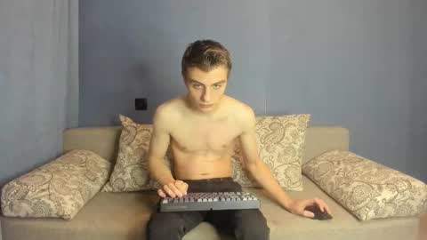 Snapshot of bristlebback chatting on 2, 11, 2025 bristlebback online show from 2, 11, 2025