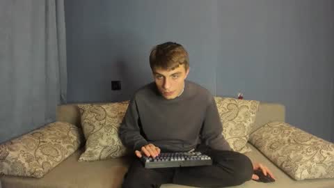 Snapshot of bristlebback chatting on 8, 11, 2025 bristlebback online show from 8, 11, 2025