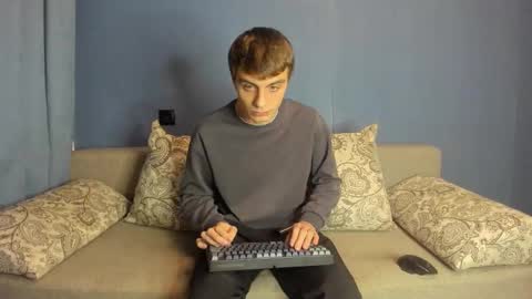 Snapshot of bristlebback chatting on 21, 11, 2025 bristlebback online show from 21, 11, 2025