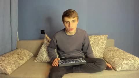 Snapshot of bristlebback chatting on 28, 11, 2025 bristlebback online show from 28, 11, 2025