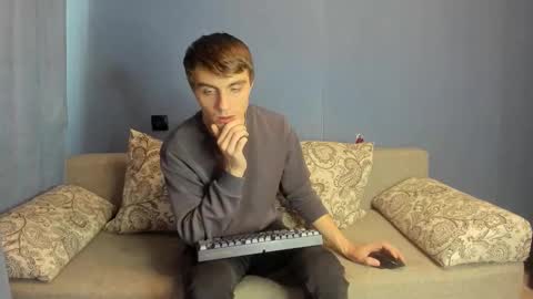 Snapshot of bristlebback chatting on 1, 12, 2025 bristlebback online show from 1, 12, 2025