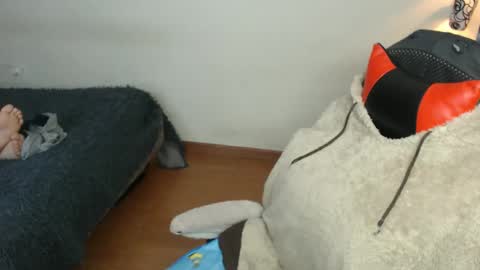 scarleth    follow mee 3 kis online show from 19, 9, 2025