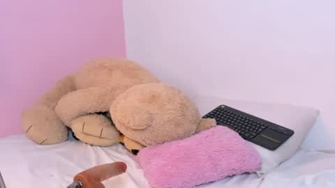 britanylin__ online show from 9, 11, 2025