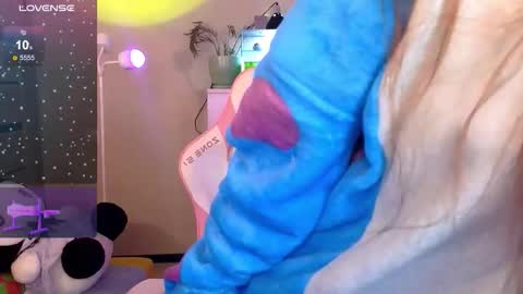 Britney online show from 4, 12, 2025