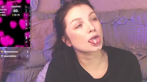 Snapshot of britneybarker chatting on 9, 12, 2024 britneybarker online show from 9, 12, 2024