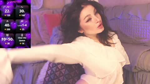 Snapshot of britneybarker chatting on 10, 12, 2024 britneybarker online show from 10, 12, 2024