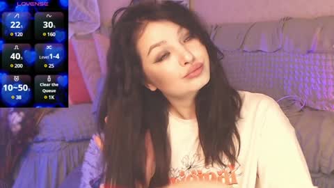 Snapshot of britneybarker chatting on 22, 12, 2024 britneybarker online show from 22, 12, 2024