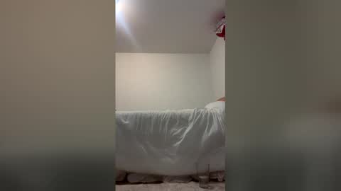 Snapshot of britneycherry08 chatting on 17, 2, 2026 britneycherry08 online show from 17, 2, 2026