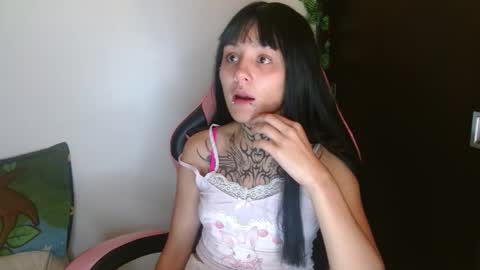 Snapshot of brittany_bubbles chatting on 19, 3, 2026 maru miaw Please help me to reach 100 thumbs up online show from 19, 3, 2026