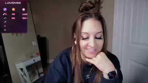 Snapshot of brookebee27 chatting on 7, 12, 2024 brookebee online show from 7, 12, 2024