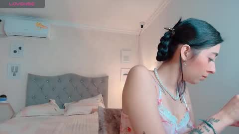 Brook Loves online show from 13, 11, 2025