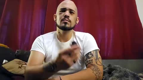 Snapshot of brownboyt chatting on 19, 10, 2025 brownboyt online show from 19, 10, 2025