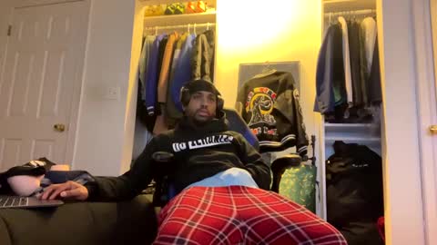 Brownskinshortyy online show from 10, 2, 2025