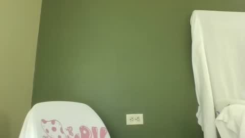 EtherealLilac online show from 10, 3, 2026